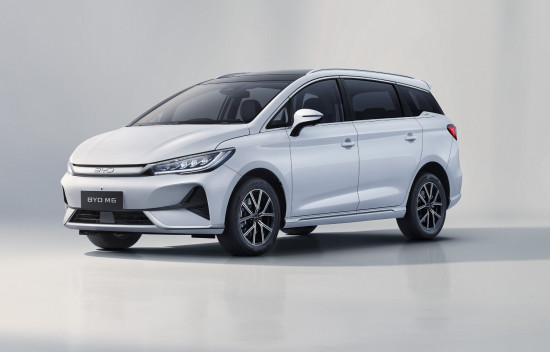 BYD M6 BYD Serang Promo 2026